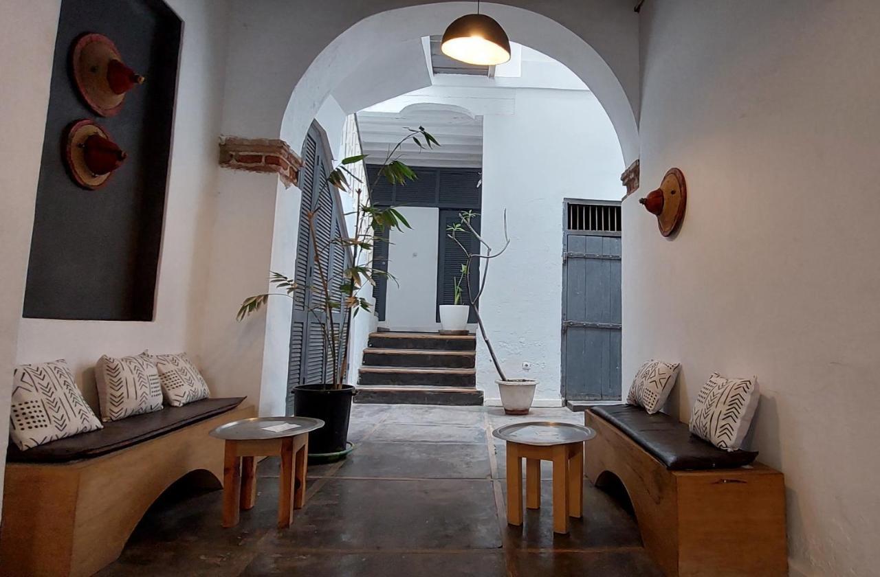 ホテル Ndar Ndar House サンルイ エクステリア 写真
